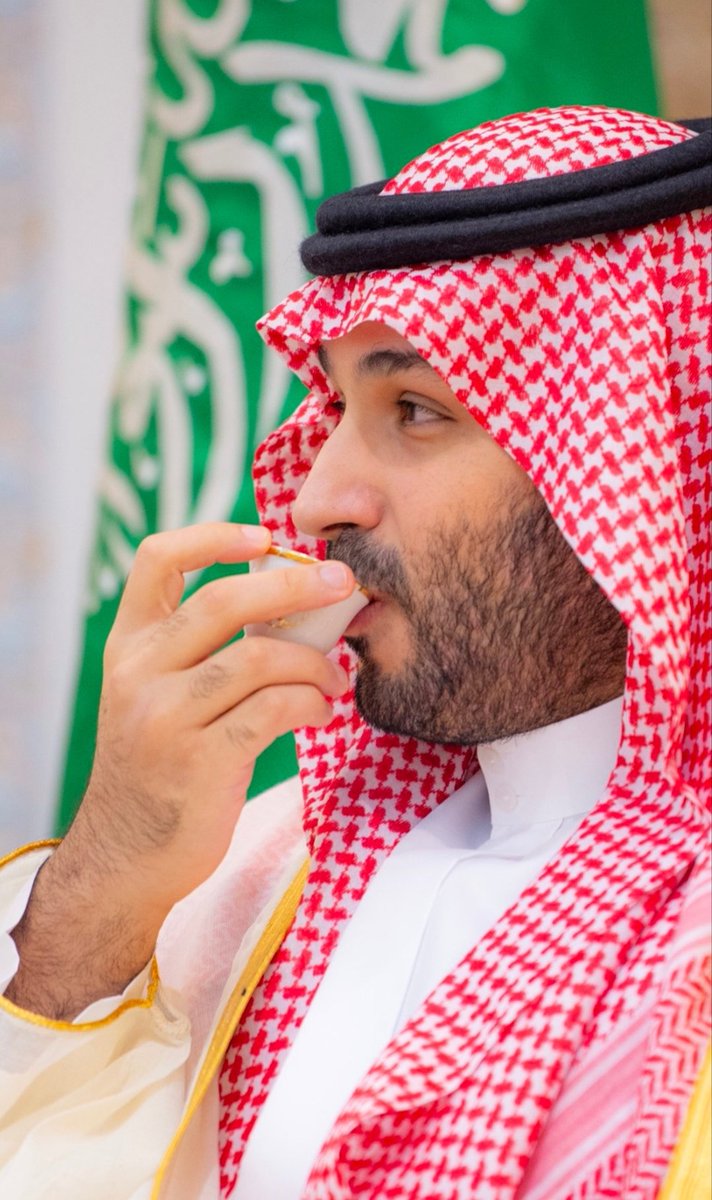 hasoon_30's tweet photo. @AzizbagBag درع الجزيرة والعرب نسل الملوك
يارب تحفظهم لنا طول الدهر 💚 https://t.co/8gxxcePI6H