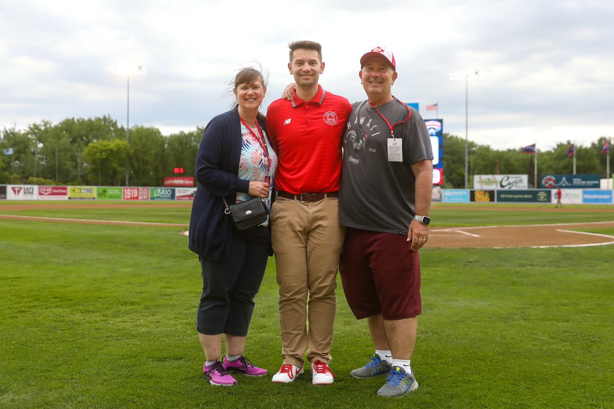 trevorcurl9's tweet image. Happy Father’s Day. Happy you got to come to town a see a sweep