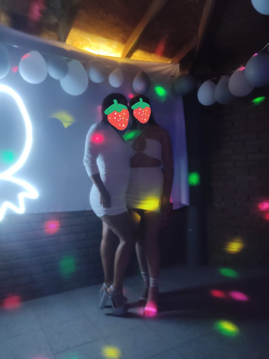 vaney_luis's tweet photo. GRACIAS ! POR HABERNOS ACOMPAÑADO A TODOS AMIGOS 💃🕺Y A LAS Parejitas NUEVAS GRACIAS POR LA CONFIANZA Y BIENVENIDOS A ESTE RICO AMBIENTE 😈🎉
#4POOLCUU
#SWINGERCUU
#AMIGOS
#PAREJITASSW https://t.co/5s0sUJnc3G
