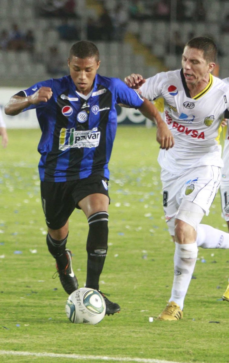 Mineros de Guayana (2):

Jhon Chancellor
Darwin Machís