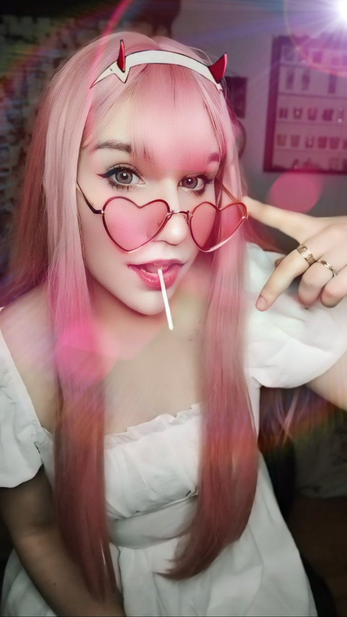MinaraCosplay's tweet photo. 🩷Daaaaarliiing 🩷.
.
.
#ZeroTwo from #DarlingintheFranxx
.
.
.
#waifu #cosplay #cosplayer https://t.co/u5fxpsHFOK