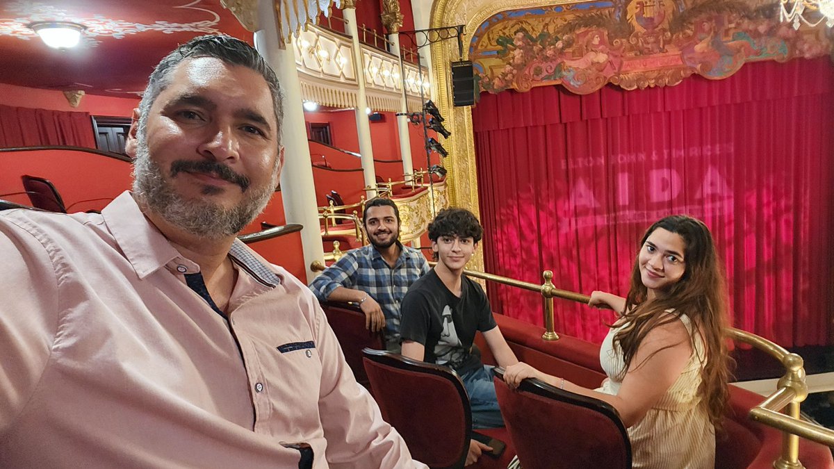 <a href="/rafazevallos/">Rafa Zevallos 🇵🇦</a> <a href="/Panatickets/">Panatickets</a> <a href="/janelledavidson/">Janelle Davidson</a> <a href="/delafuentecris/">Cristina dela Fuente</a> <a href="/aaronzebede/">Aaron Zebede</a> <a href="/dinonugent/">Dino Nugent</a> <a href="/Leontebordanea/">Leonte Bordanea</a> Listo, ya esperando el inicio😊