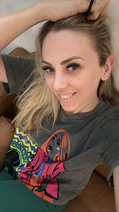 1 pic. Dominguito en casa! #HouseoftheDragon https://t.co/bfmIWsWJAs