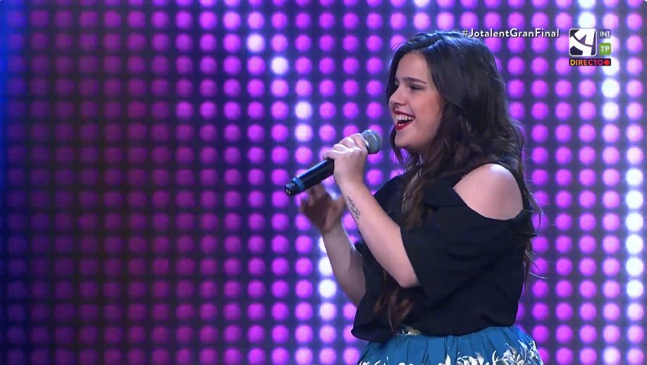 NO DIGA VOZARRÓN,
DIGA SARA SERENA.

D I O S A  Y  D I V A (a partes iguales) 
¡Bienvenida de vuelta a tu casa!  #JotalentGranFINAL