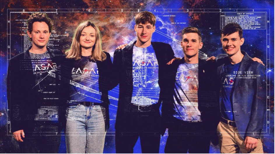 A zkusili jste to vypnout a zapnout? 🤔 Možná jste zaznamenali, že čtyři středoškoláci a jedna středoškolačka ohromili experty z NASA a s projektem #LASAR vyhráli dvě ceny ze tří na soutěži <a href="/ConradChallenge/">Conrad Challenge</a> v americkém Houstonu. 👏🚀
Historický úspěch s nápadem, jak opravit