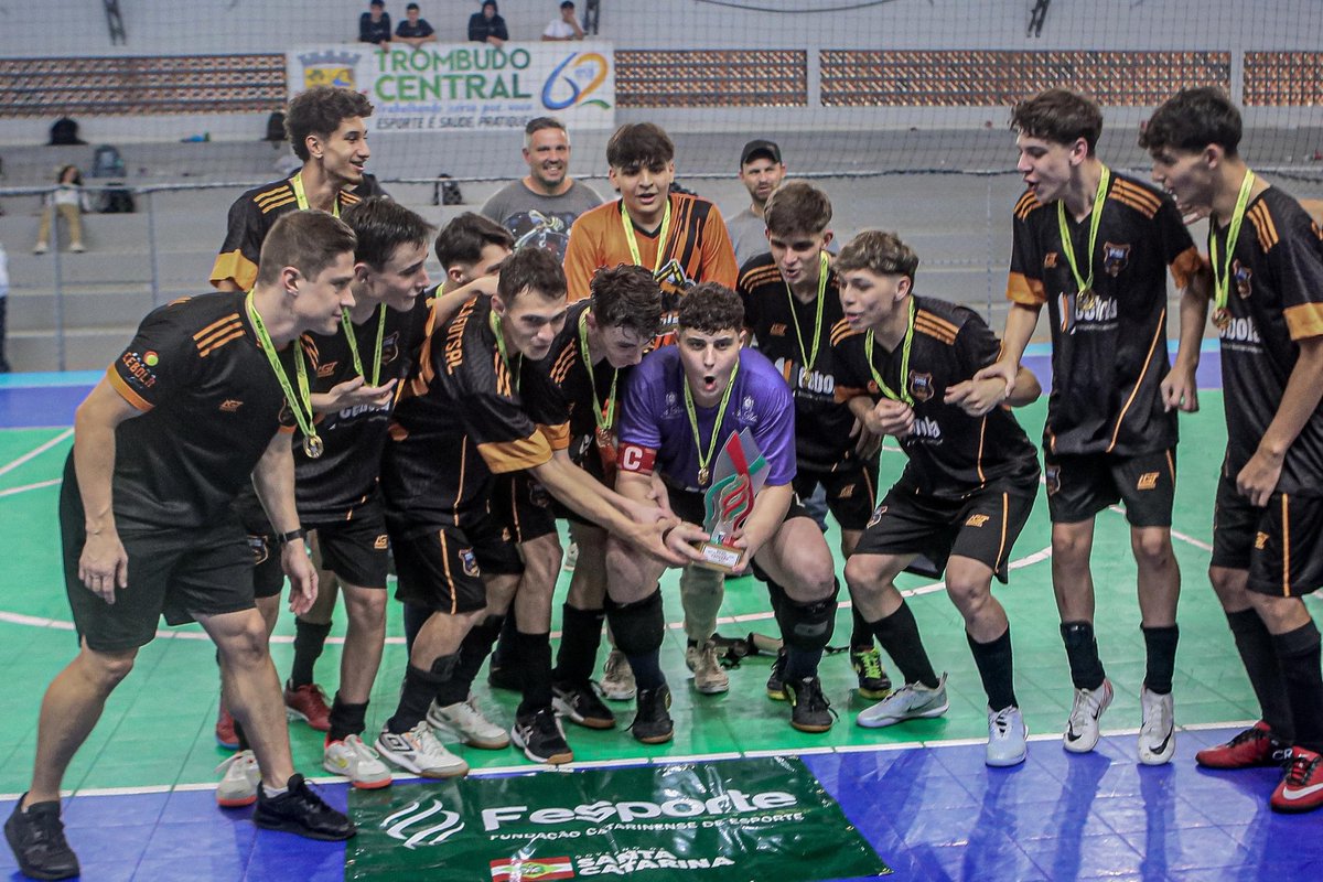 bebar010's tweet photo. JESC MICRORREGIONAL 2K24🥇🏆

So pra deixar registrado... https://t.co/nlUQM1VE6T