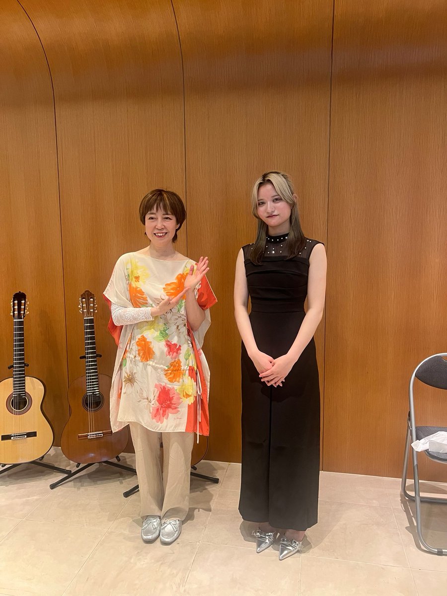 metalgod302's tweet photo. 先週島村楽器クラシックギターフェスタ弾き比べコンサートに出演させて頂きました！
ありがとうございました(*^^*) https://t.co/PO4xl9ldnP