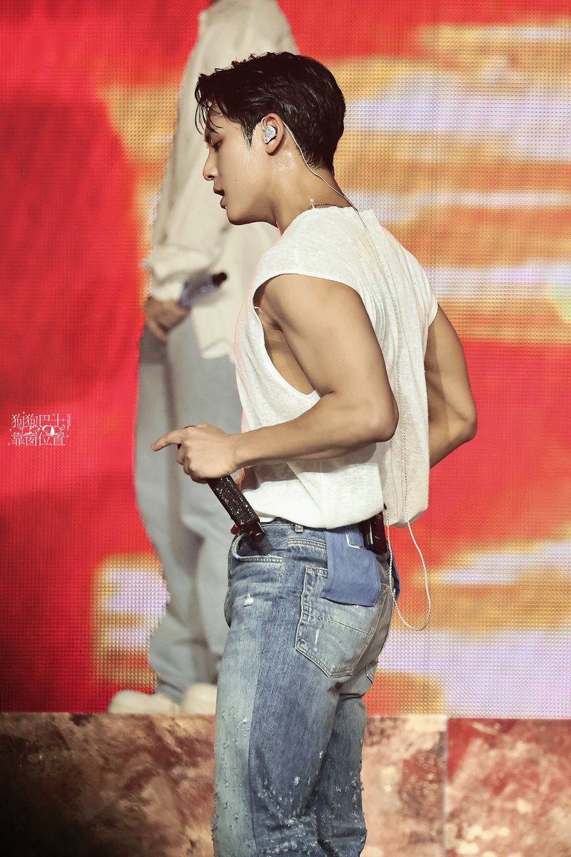 minwonmwwm's tweet photo. hot🔥🔥🔥

#민규 #MINGYU 
#세븐틴 #SEVENTEEN https://t.co/8V8QZRaoBN