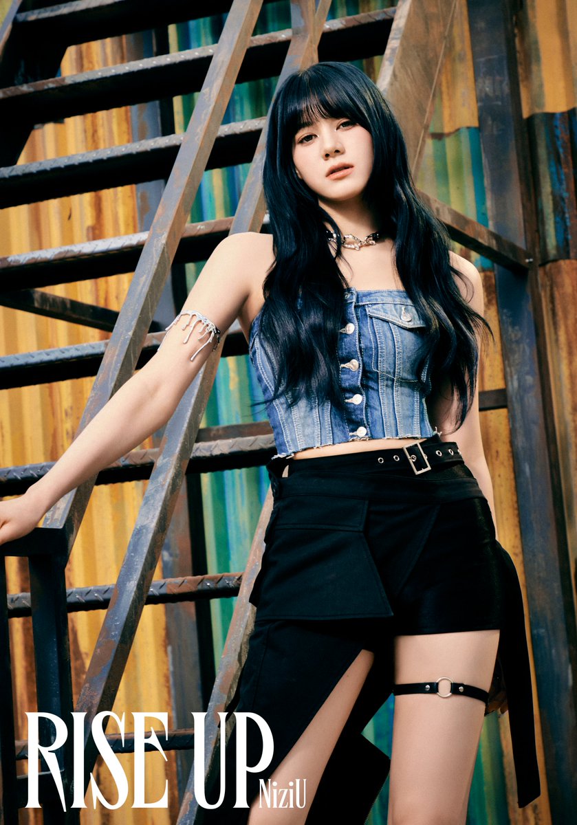 𝑵𝒊𝒛𝒊𝑼 𝟏𝒔𝒕 𝑬𝑷 『𝑹𝑰𝑺𝑬 𝑼𝑷』 Visual Photo #NINA