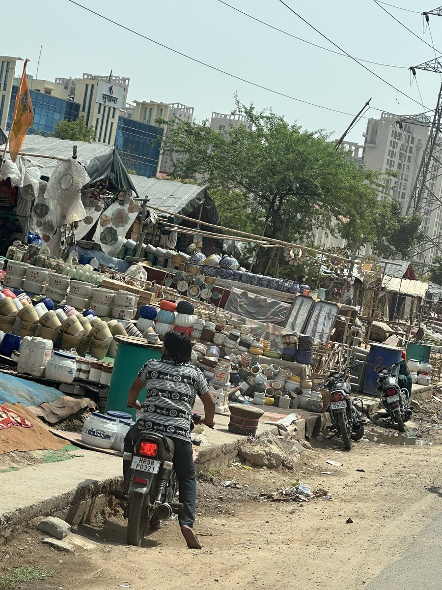 <a href="/MunCorpGurugram/">MCG</a> ,<a href="/cmohry/">CMO Haryana</a> <a href="/DC_Gurugram/">DC Gurugram</a>,@gmda
please clean the sides of SPR road starting vatika chowk to Ghata. The garbage is choking all the drains and monsoon is about to start. This blockage will destroy the entire road with water logging.