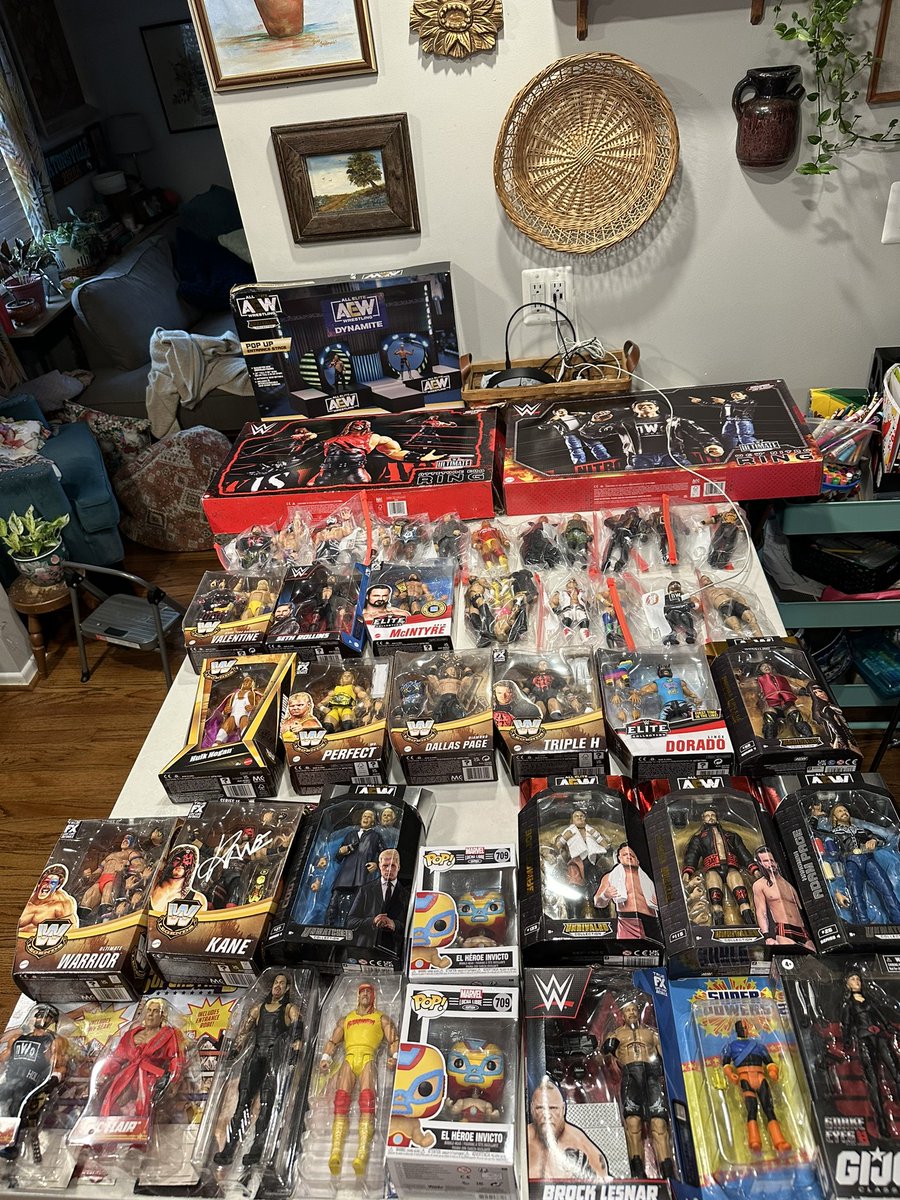 CaveFig's tweet photo. Clearing out the collection. Whatcha need? All for sale. Dm me. #fighunting https://t.co/2iMLD9Xb8Z
