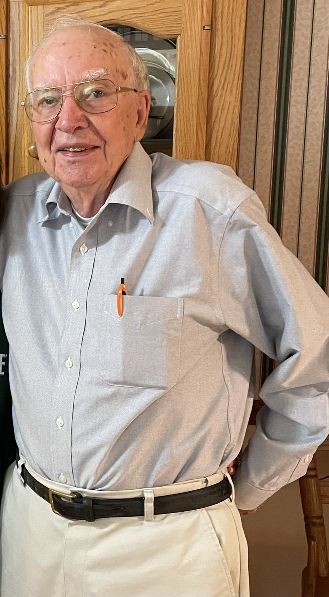 MadelineNB's tweet photo. @ATTexplore @tararella1 

“Sharing a little love for Father's Day from AT&amp;T and me!"
#attexploresweeps https://t.co/NXLqBwJg2b