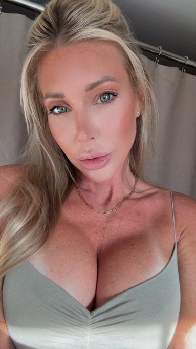 Call me  https://t.co/9S3rbea9eV https://t.co/a8PLrL62eC<a href="/tag/newprofilepic"class="tags"><span>#newprofilepic</span></a>