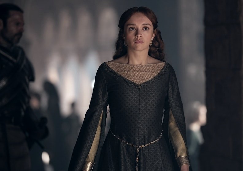 Olivia Cooke is Alicent Hightower in "House of the Dragon Season 2".  #HouseoftheDragon