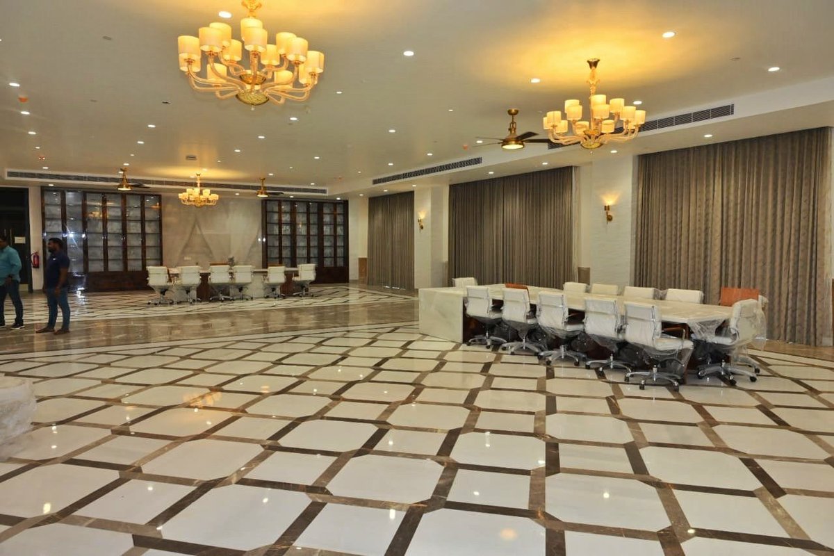 YSJ_21's tweet image. #Architecture #Mouthpiece of AP ! 
This was just one of the initiatives towards the Iconic structure of AP financial Capital planned by @ysjagan ! #Vizag and #AP missed life time opportunity to be pinned on the Global Map ! “K”ula dominance is a disaster for AP and Vizag ! An…