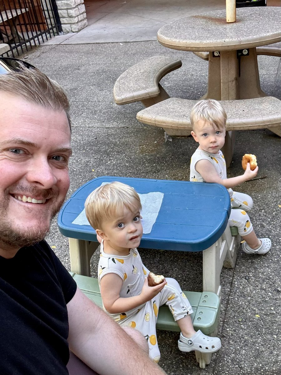 Sam Clark tweet media