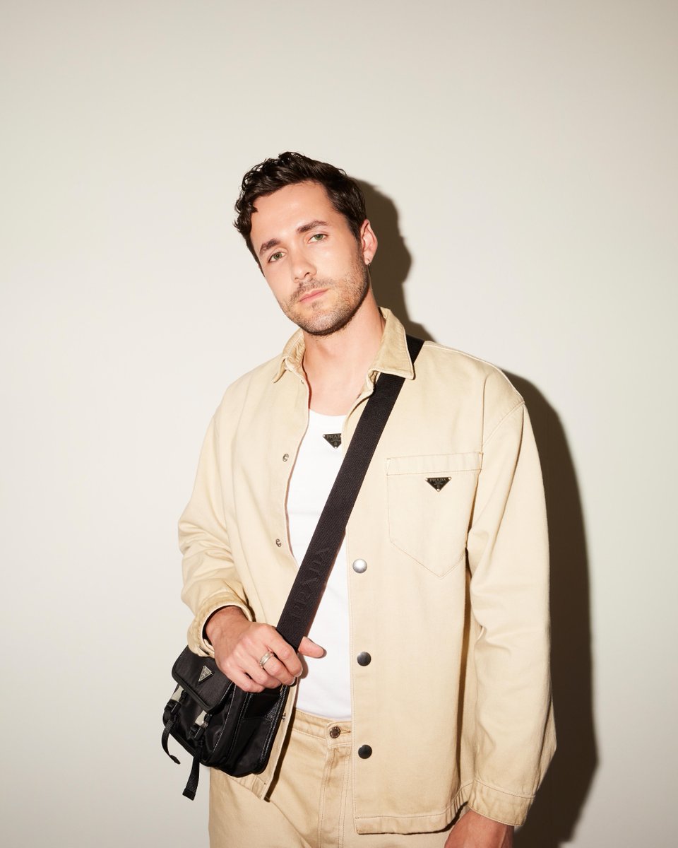 Prada's tweet photo. Prada Ambassador Win Metawin and Jonah Hauer King attend the Prada SS25 Menswear Show in Milan, at the Fondazione Prada’s Deposito.

#PradaSS25 #PradaPeople
@winmetawin https://t.co/4woMgkCmLd