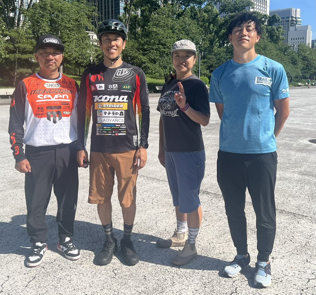 baa_news's tweet photo. BAA皇居外苑自転車教室ご参加ありがとうございました。
次回9月29日のエントリー開始は9月2日午前10:00頃を予定、ご参加お待ちしております。
https://t.co/v3QeduKOCy
#自転車協会 #BAA #SBAA #自転車 #自転車店 #自転車活用推進 #自転車デビュー #皇居外苑 #自転車教室 #子ども #無料 https://t.co/6T1AeQl6UR