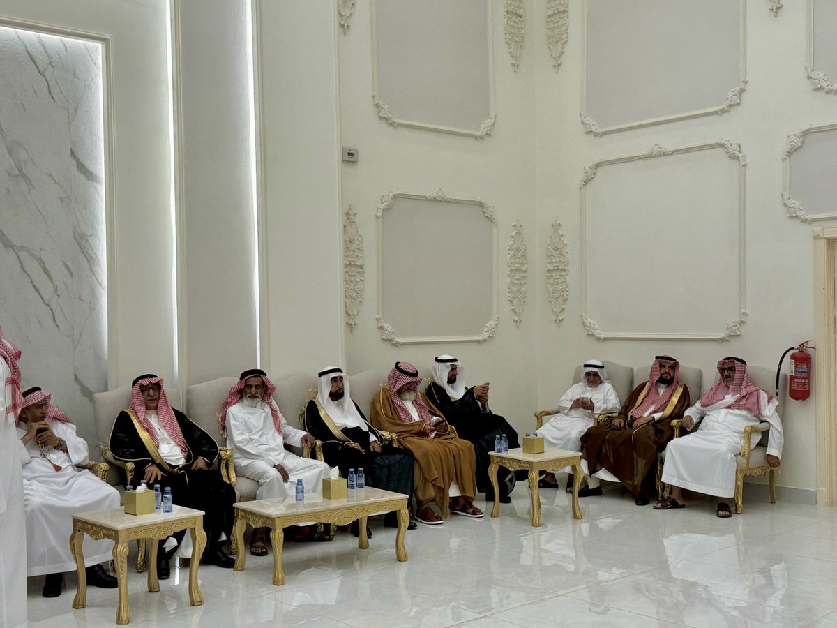 almohammed1434's tweet photo. حفل معايدة أسرة آل عبدالله بمناسبة عيد الأضحى المبارك لعام 1445هـ بمدينة الرياض.
١-٣ https://t.co/EeHAHZThnZ