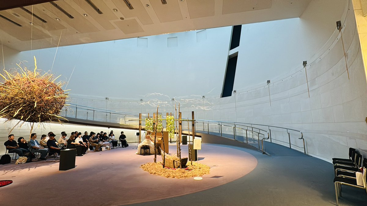 playforproject's tweet photo. 【チカコシュカ】Day3
無事終演いたしました。お越しくださいました皆様、ありがとうございます
チカコシュカ『平和や祈りと同時に私はいつもポジティブな希望を求めます　避難所をまわったとききづけば必死にみんな元気になあれの演奏を一生懸命してました』

お客様の中にピアニストのお二人
1st.でしじゅくん♪@Shiju_piano  
3rd.でみやけんさん@myk____n  🦁

みんなびっくり飛び入りゲストで贅沢なコンサートになりました　ありがとうございます
仲間と共にー音楽の絆
⚫︎今日からストピが6/20(木)※時間変更あり　再開します
#チカコシュカ #wonder #能登ヒバピアノ #playfor