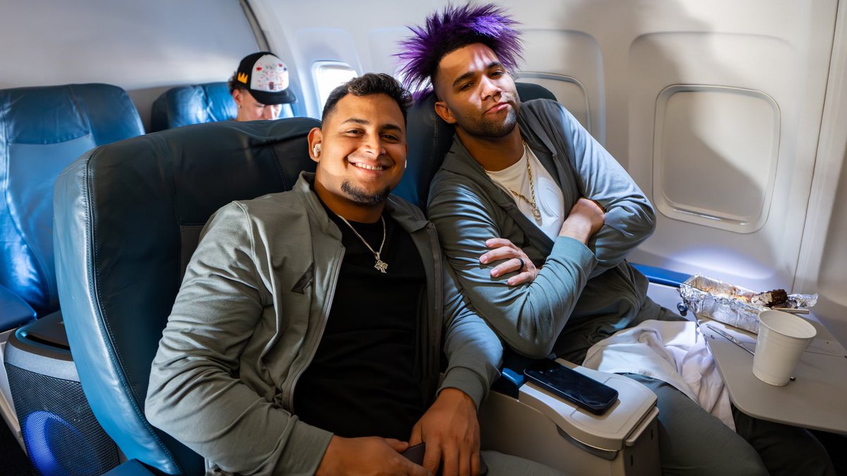 Crossing the country. ✈️