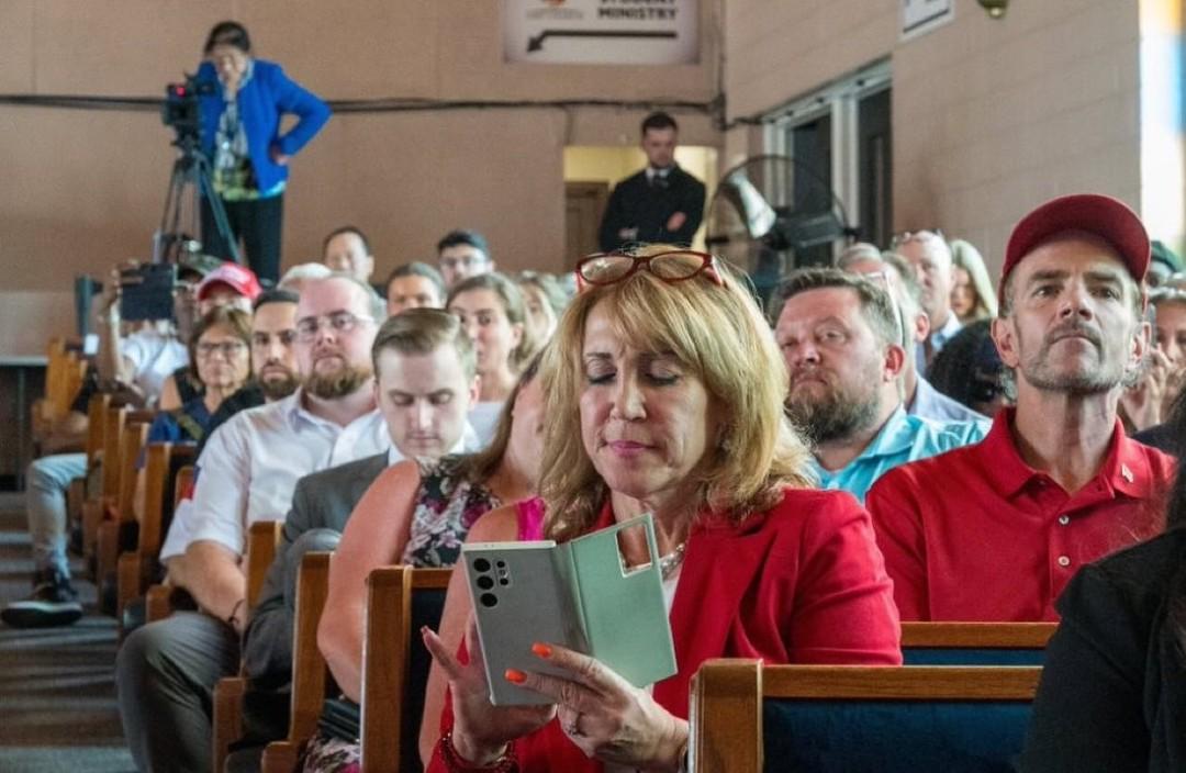 StrictlyChristo's tweet photo. Photo shared by a Detroit reporter of the crowd during Trump's visit to a Black church yesterday.

McNamara reported, “Of the 8 Black Trump voters I talked to, just one was from Detroit and zero were congregants.” @meidastouch https://t.co/n4WuzJDnMw