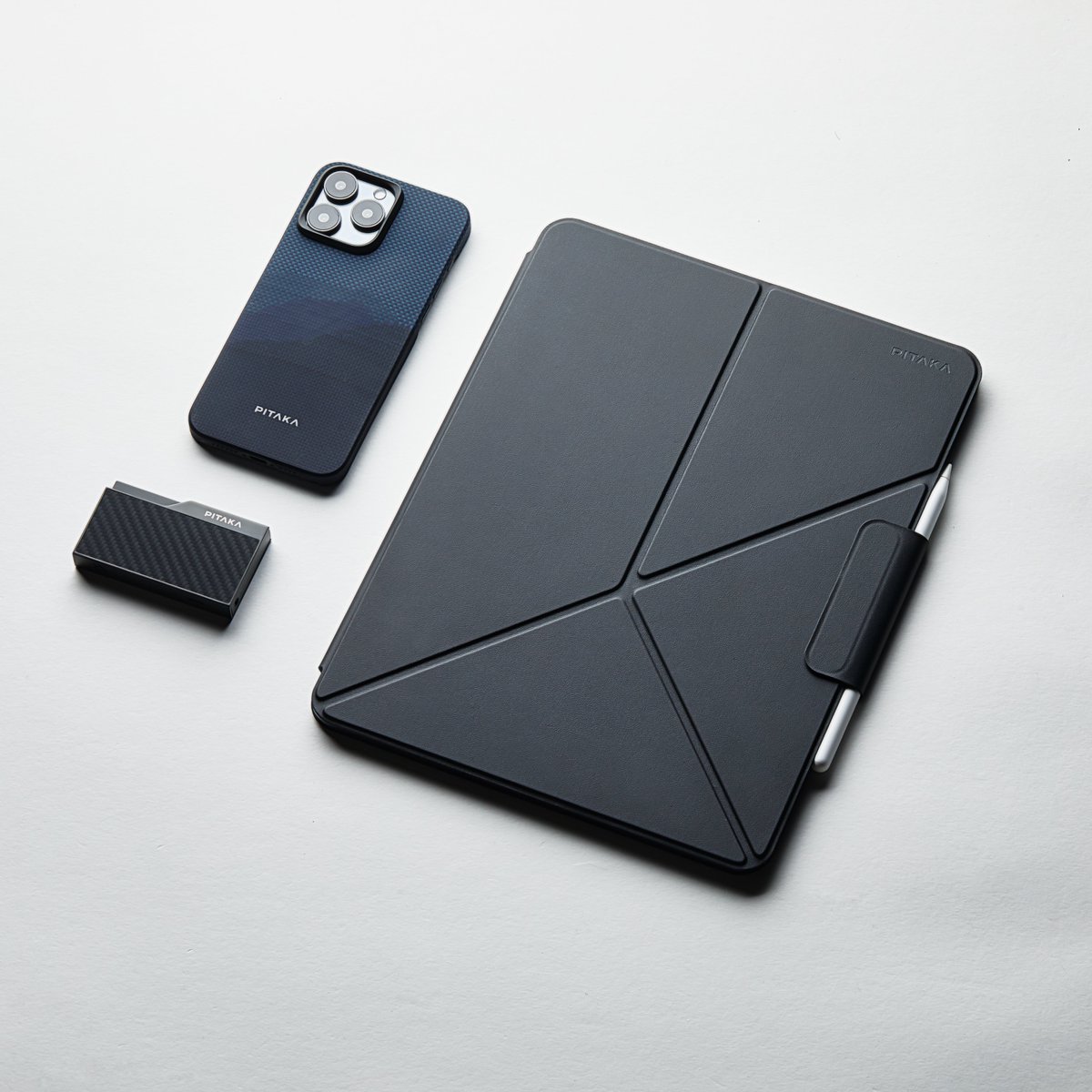 PitakaGallery's tweet photo. Happy Father's Day!  Father's Day promotion ends today, the offer will end soon! Check out to seize the final chance!😆👉 https://t.co/FVBvPTRYaU

#pitaka #lighter #fathersdaygiftideas #fathersday #iphonecase #iphone15promax #iphone15promax #phonecase #iPadProM4 #ipadprocase #ipadpro2024