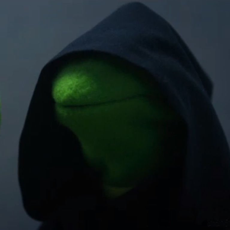 Rhaenyra: “I want Aemond Targaryen.” 

Daemon: “Say less.” 

#HouseoftheDragon