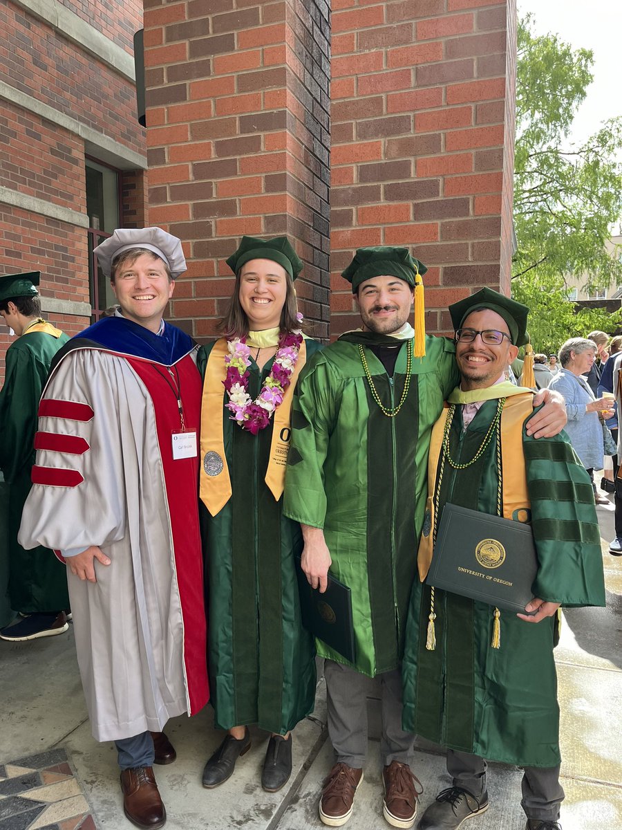 brozeklab's tweet image. We’re all so proud of the three newest doctors from the @brozeklab and @uoCHandBIC. Congrats @AshleyMapile LeRoy and Jake!!