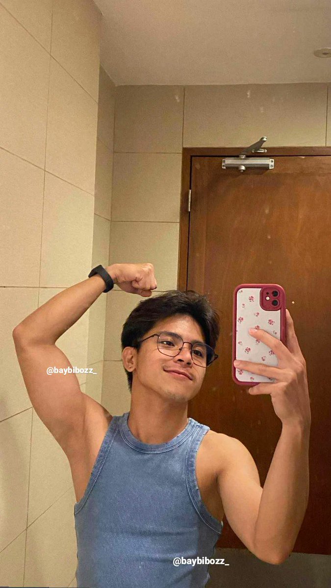 baybibozz_'s tweet photo. 🤓 https://t.co/vKUCL9FAS1