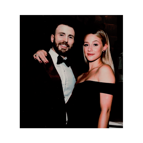 GOLDENSXLDIER's tweet photo. ‍  ‍                

             ⟢   𝘩𝑎𝑝𝑝𝑦 𝑓𝑎𝑡𝘩𝑒𝑟'𝑠 𝑑𝑎𝑦
                  to my two fɑvourites
                      𝓈𝓊𝓅𝑒𝓇𝒽𝑒𝓇𝑜𝑒𝓈 ও 
‍ https://t.co/WrJZxK8xhi
