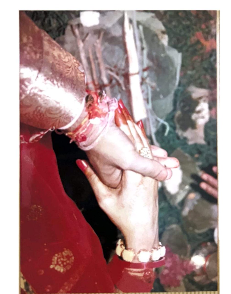 तीस साल आज, सदियों आगे
Thirty years today,  aeons more together