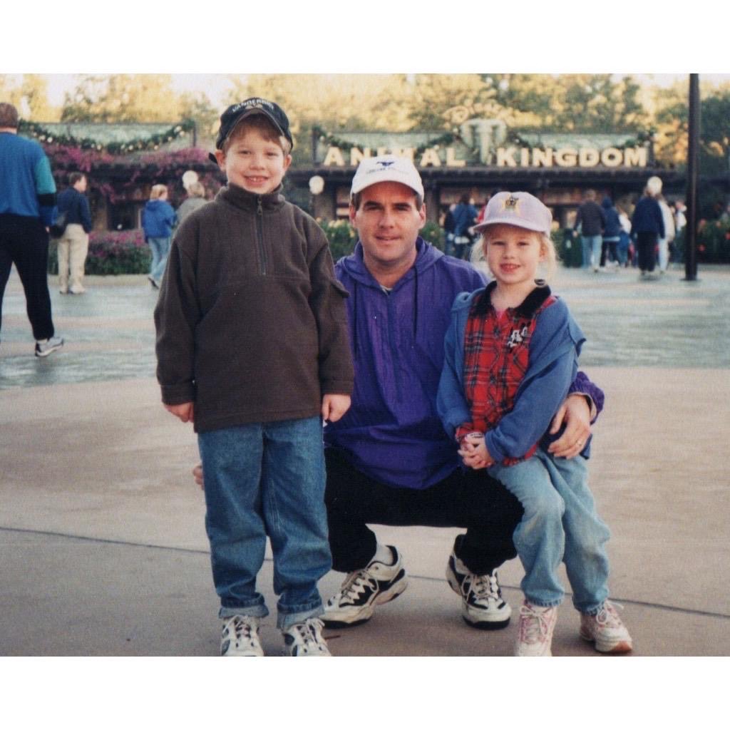 Happy Father’s Day to the best dad out there, ⁦<a href="/CoachTim_Taylor/">Tim Taylor</a>⁩!