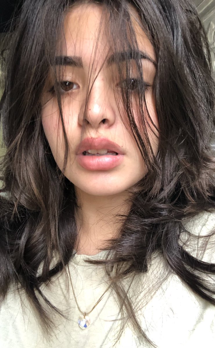 ChavelyGonzale9's tweet image. no estoy soportando tanta belleza