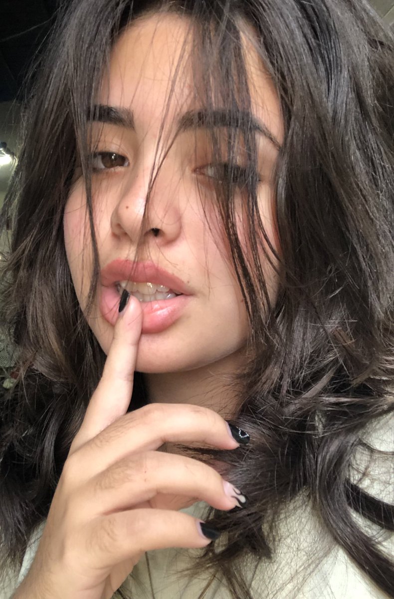 ChavelyGonzale9's tweet image. no estoy soportando tanta belleza