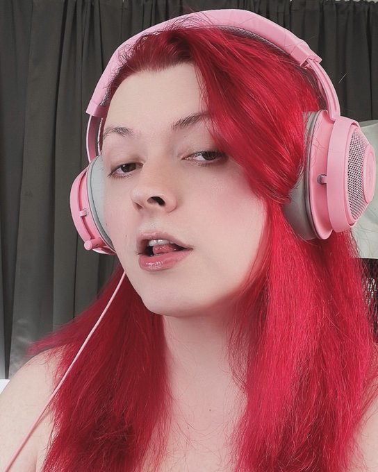 Hello, this is Harlo Salem speaking I&rsquo;ll be your flight attendant this evening would you like a tour