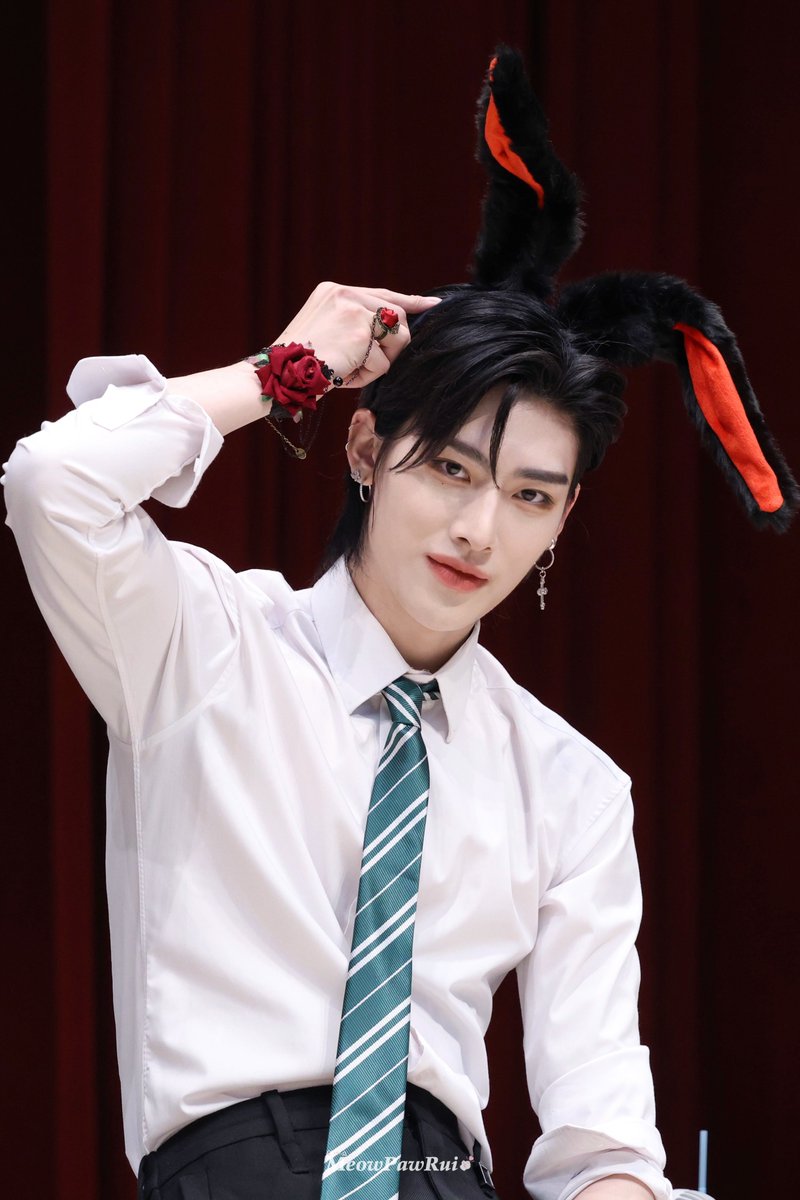 Ricky様 240616 MS fansign 𝐇𝐐 Rabbitcat🤔 #리키 #RICKY #沈泉锐 #リッキー