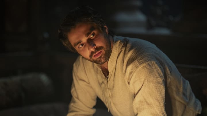 the most hypocritical, annoying, loser motherfucker in all seven kingdoms i hope you burn #HouseoftheDragon