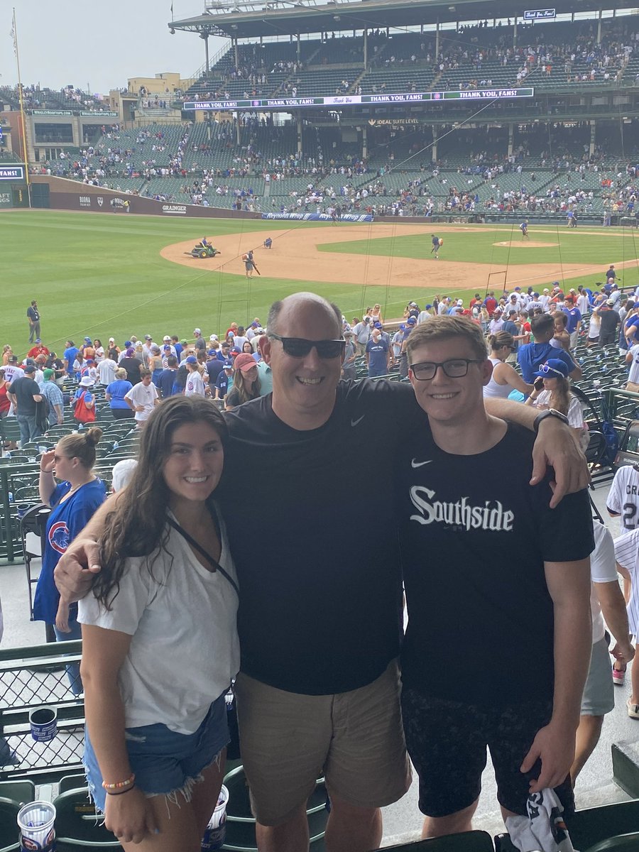 ronaeleleanor's tweet photo. happy father’s day to the greatest ❤️❤️ love you!!! @CoachBernero https://t.co/ZtqHOtL8Xc