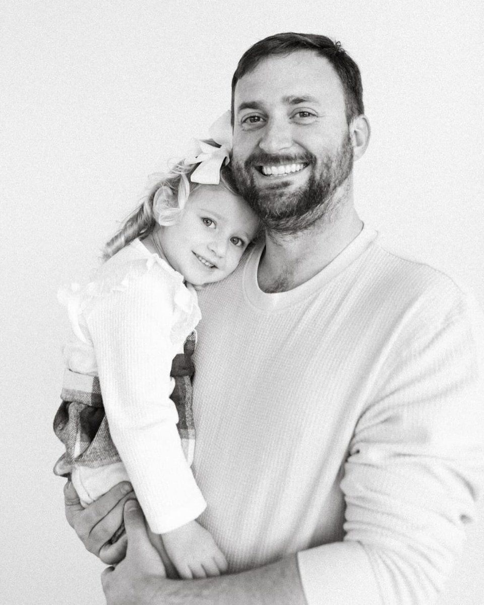 Alex Colson tweet media