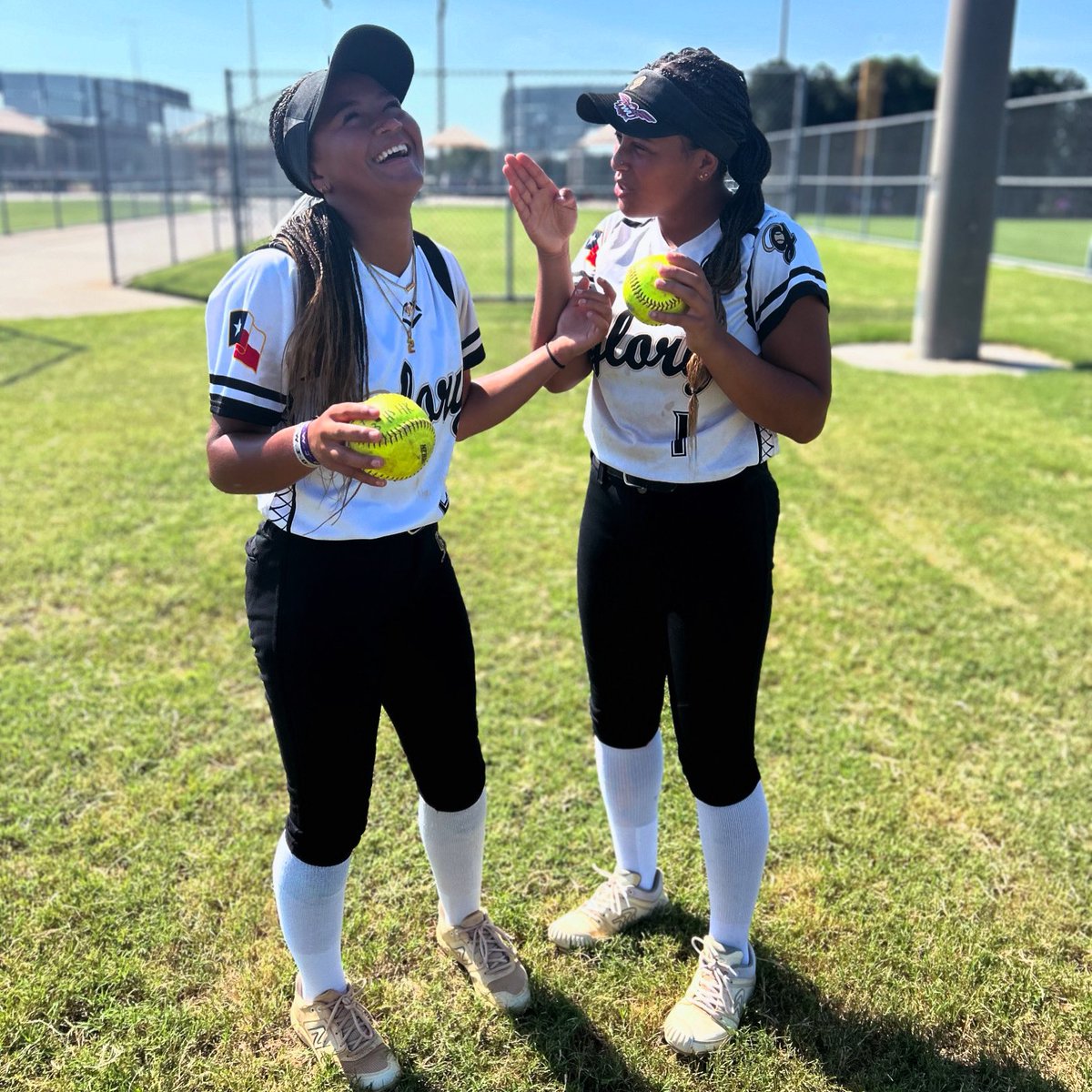 Glory Adkins GOLD 18U tweet media