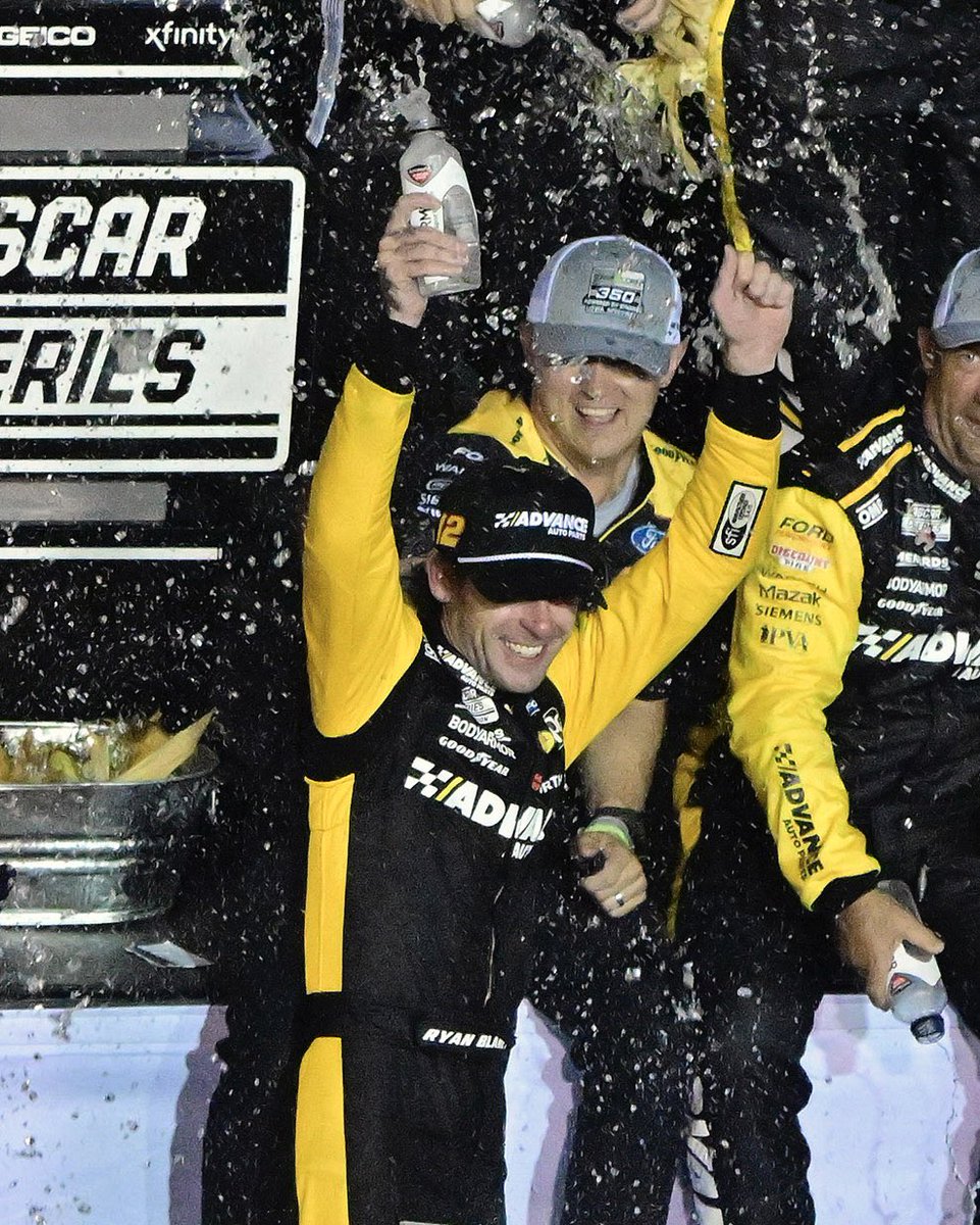 BODYARMOR tweet media