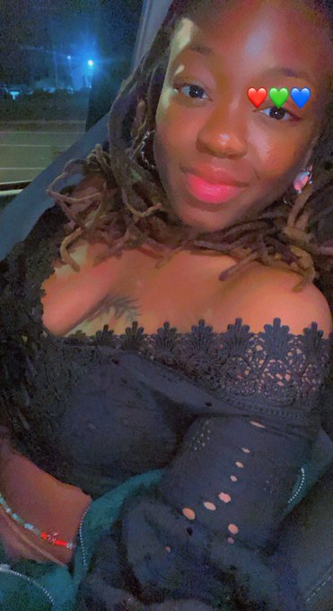 Time to give the biggest shoutout to the love of my life 💗 nothing about our relationship is perfect<a href="/tag/clt"class="tags"><span>#clt</span></a>