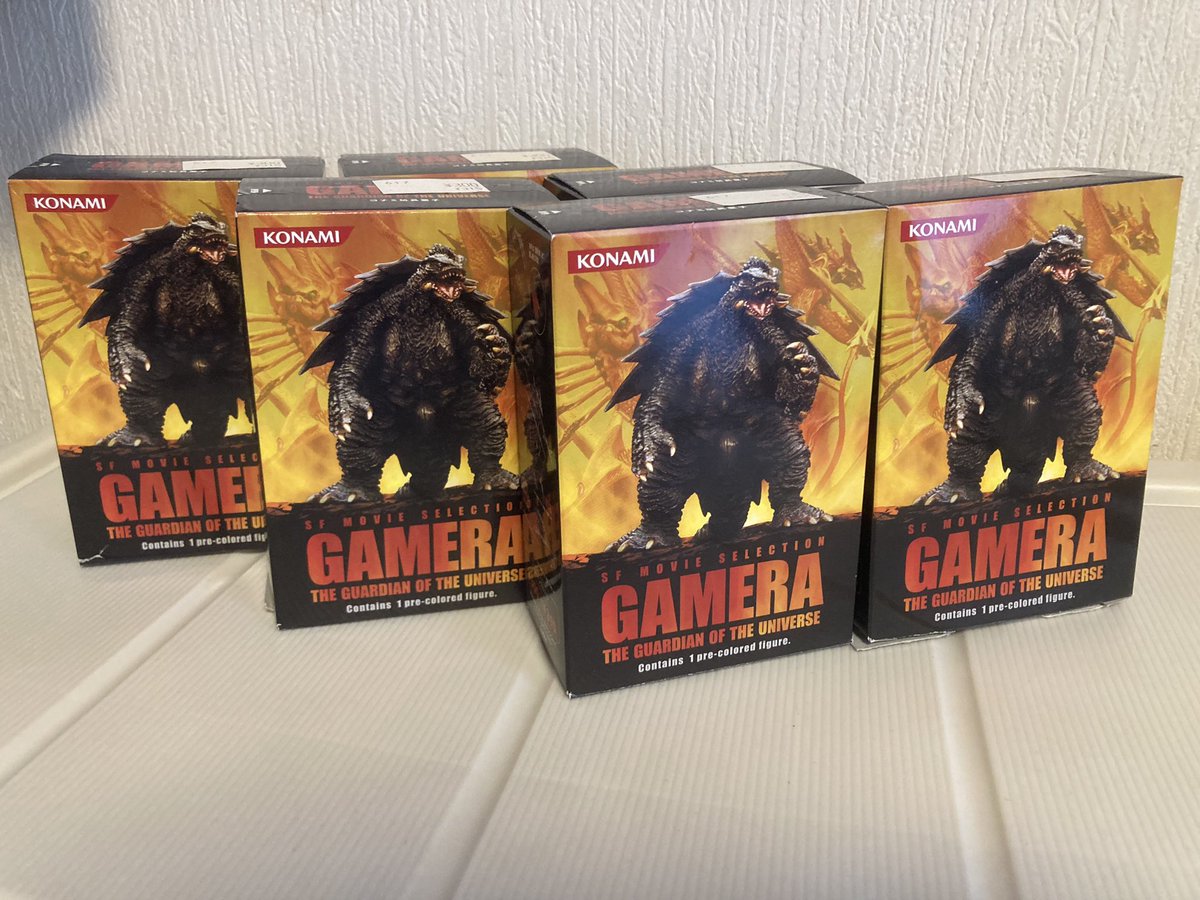 NKMOVIE3's tweet photo. 昨日父の日だったので父親が大好きのファミコン版ドラクエを買いに中古ショップへ。ドラクエを買いフィギュアコーナーを見たら2004年発売平成ガメラ3部作の食玩がコンプ箱開封、中袋未開封だったので購入。約20年前のガム付属...

この造形美のフィギュアが300円買えてた時代はとんでもない
 #ガメラ https://t.co/N2TYolitvH