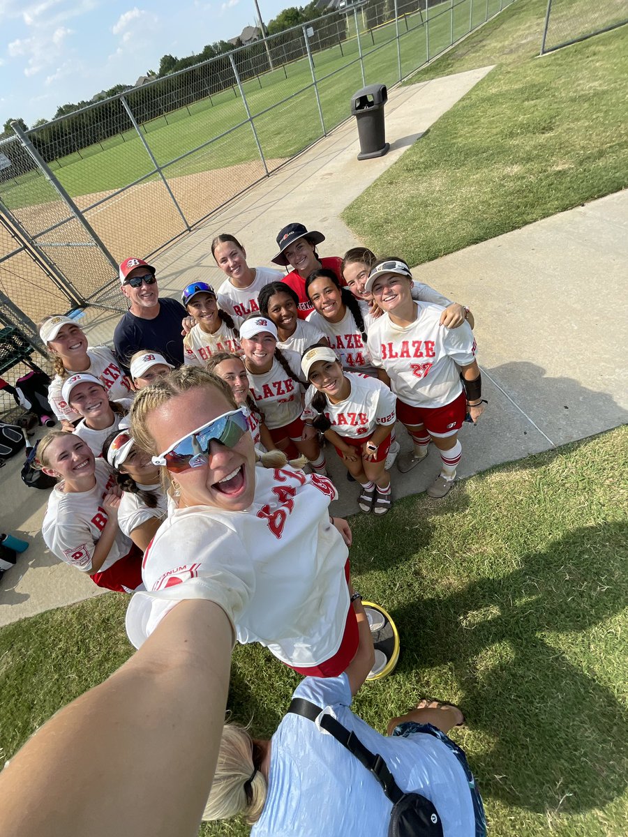 A great weekend with this team!!! We went 6-1 and earned top 4 in the Glory 
Invite! <a href="/Parklane_Sports/">Parklane Academy Athletics</a> <a href="/parklanesball/">Parklane Academy Softball</a> <a href="/BelhavenSB_/">Belhaven Softball</a>