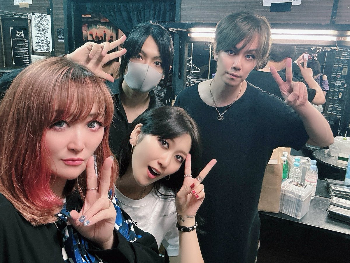 unionuniverseP's tweet photo. Aqillaちゃんありがとうございました😊
そして、ツアー完走お疲れ様でした❤️‍🔥
ツアファイ、本当に
おめでとうございます㊗️🍾🎉

入り口のお花も、素敵でした💙
愛が溢れてましたね💙💐💙
#Aqila
#UnionUniverse
#ユニユニ https://t.co/3rF9yPjjPI