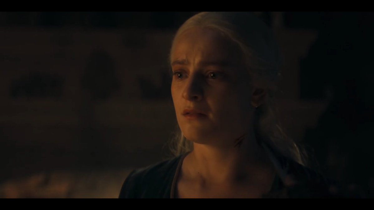 JacobsenPipe's tweet photo. Hay gente que dice que esperaba más de la escena de Sangre y Queso. 

¿No se fijaron en el silencio, el frío, la urgencia de huir, de salvar y la resignación de Helaena?

¿No escucharon el sonido de la daga degollando...?

¿No fue suficiente?

#LaCasaDelDragón
#HouseoftheDragon https://t.co/UFTU9UsdW6