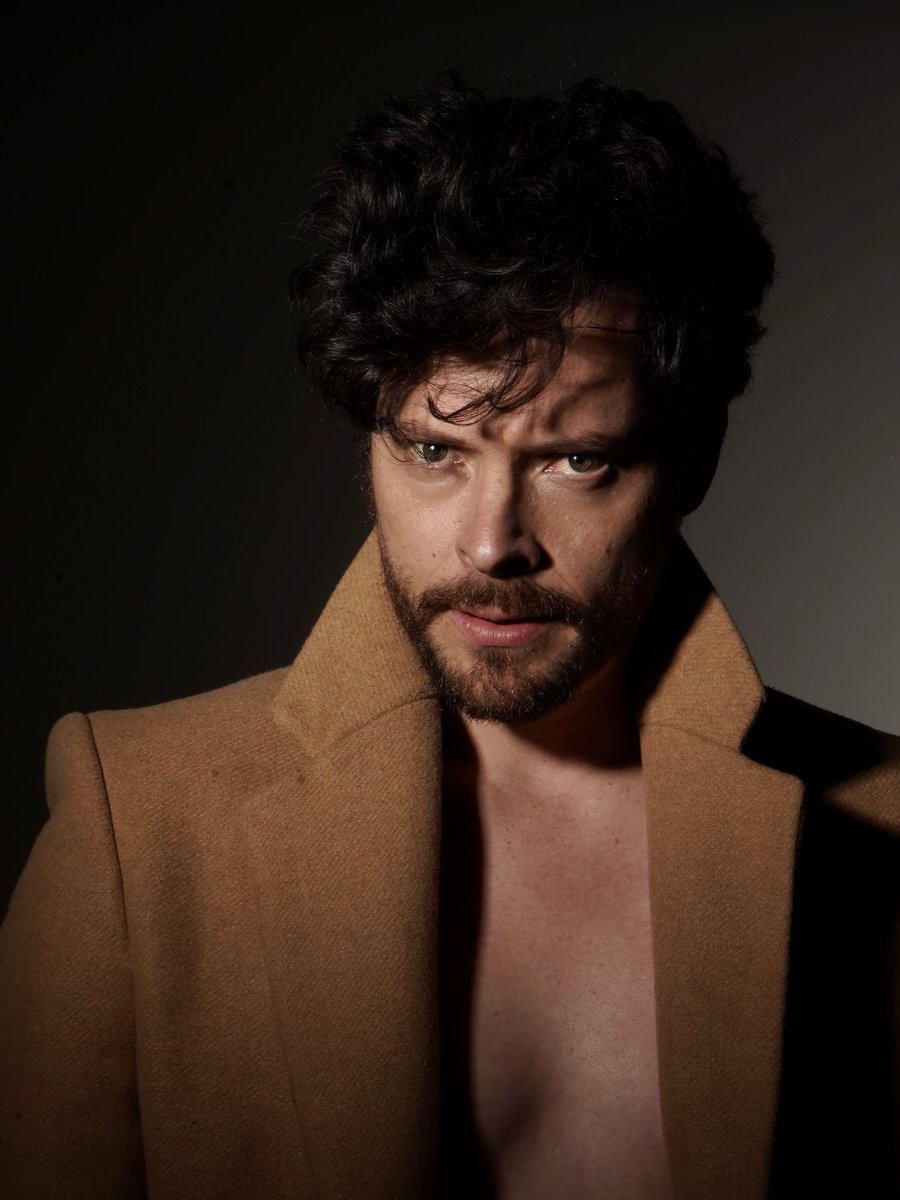 Mañana todos unidos por JULIAN 👽🤍 VAMOS A ROMPER ESAS VOTACIONES 🤍🤍🤍🤍🤍 #ElAmorEsUniversal #LacasadelosfamososCol