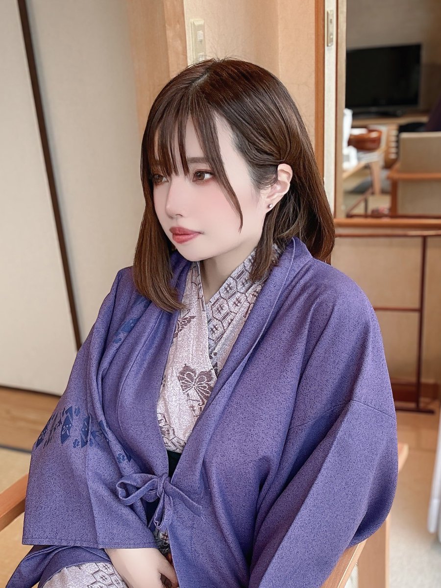 温泉行きたーいの顔 https://t.co/7xQCdmJxXD