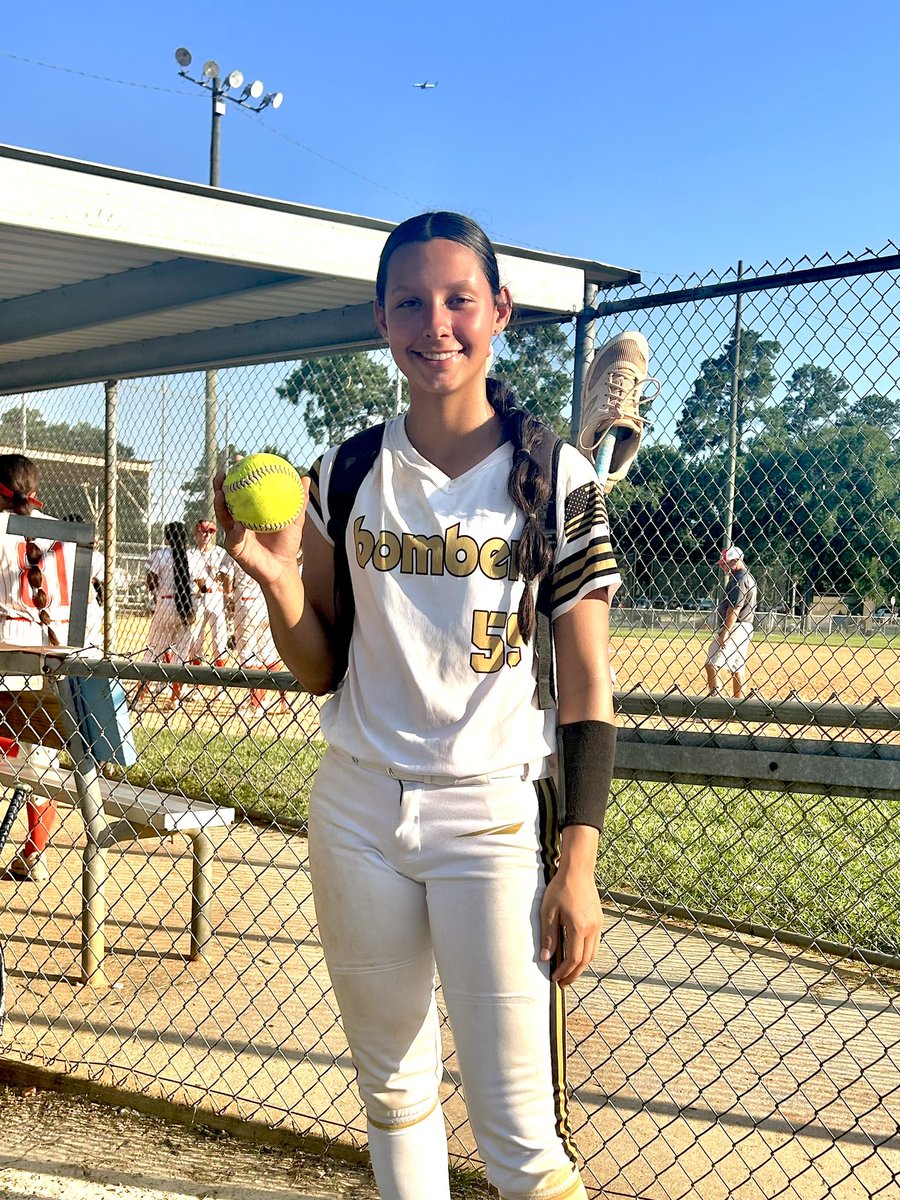 kalyn_benavides's tweet photo. We went 3-0 to advance to the gold bracket this weekend at Summer Cup, came up short but we are growing as a team!!
Next stop- TFL Summer Championships 
@DeesHTX18U @GrahmannMichael @CoachRamirez02 @vicvaldez_13 @HalataBrian https://t.co/anW3AQ2jR5